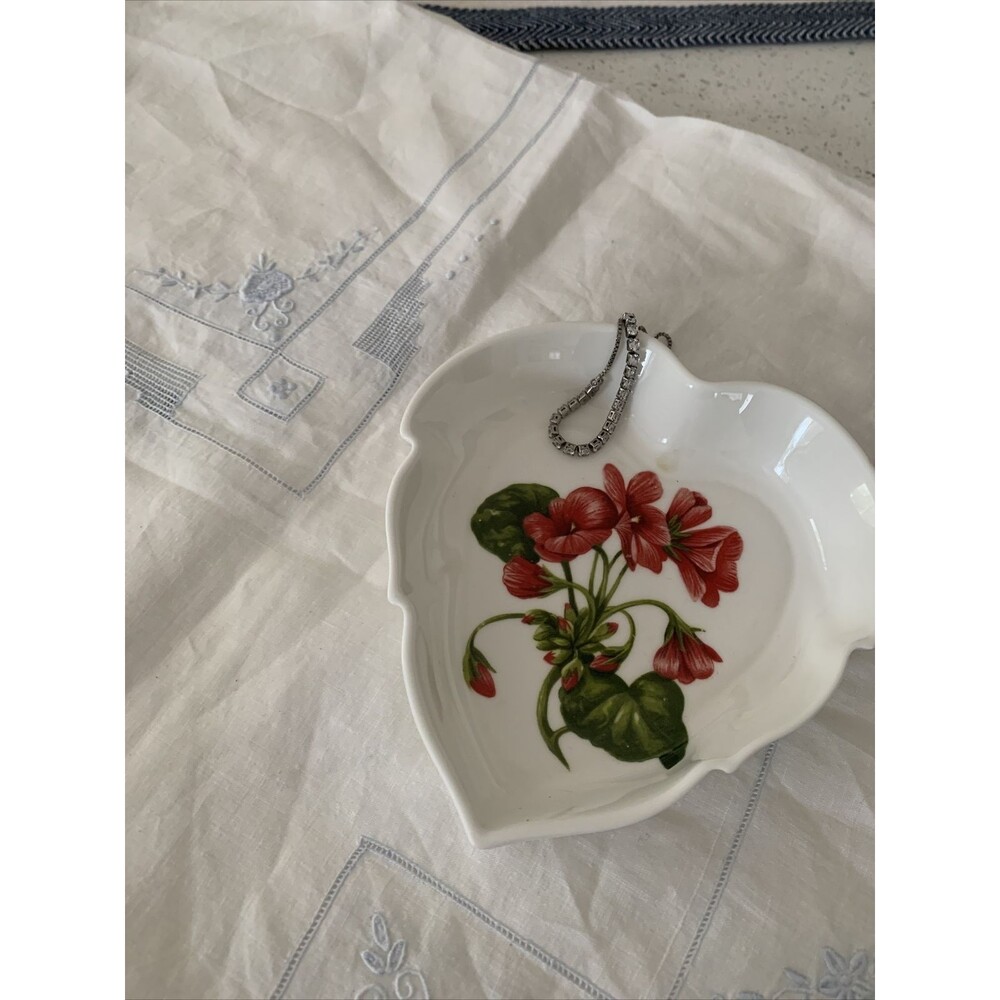 Aynsley Trinket Dish Chelsea Flowers Geranium Fine English Bone China